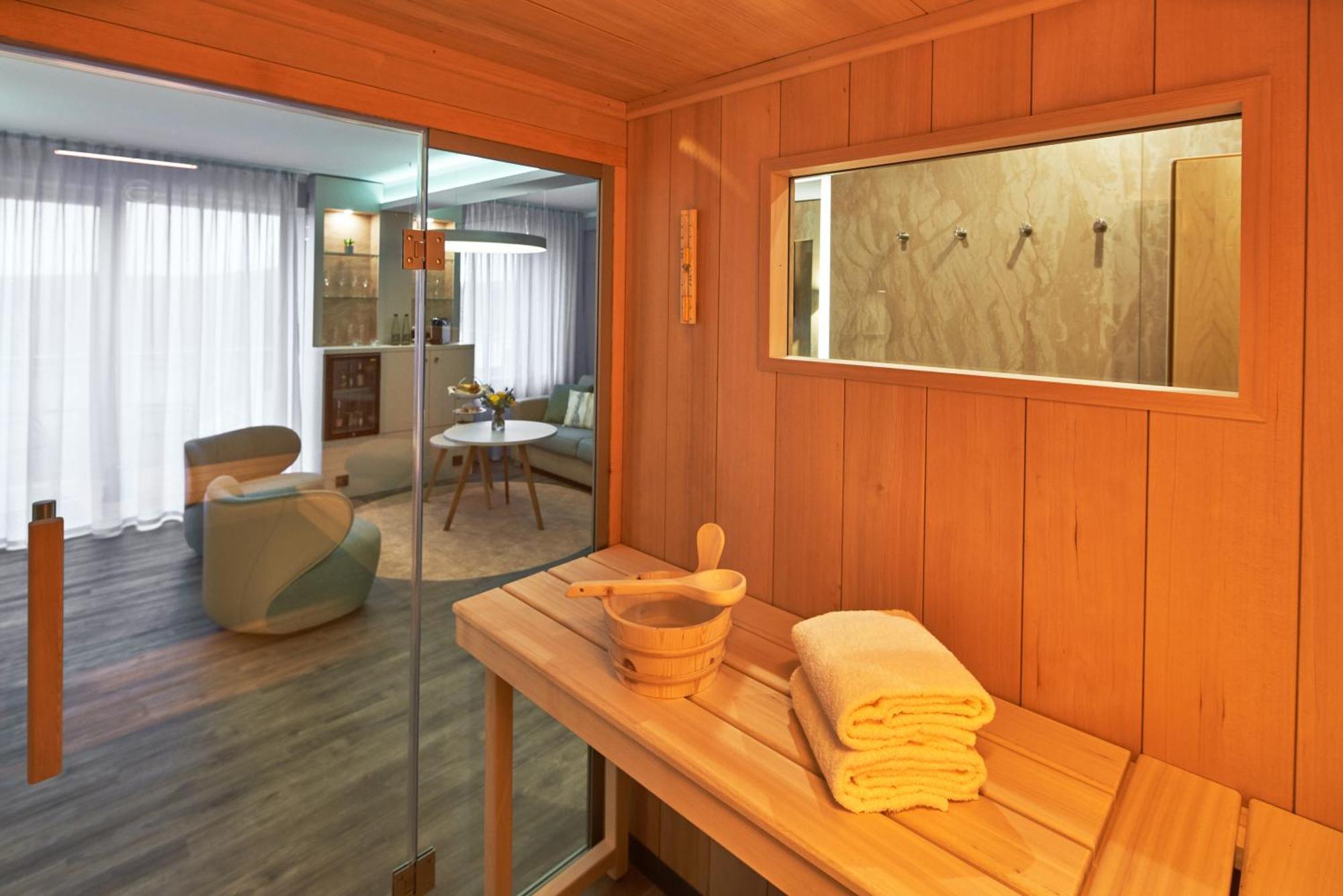 Bio-Seehotel Zeulenroda Екстериор снимка